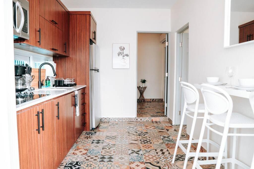 Comfy & Bright Apt @ Calle Loiza - Walk To Beach / Calle Loiza Abajo -N Apartment San Juan Exterior photo