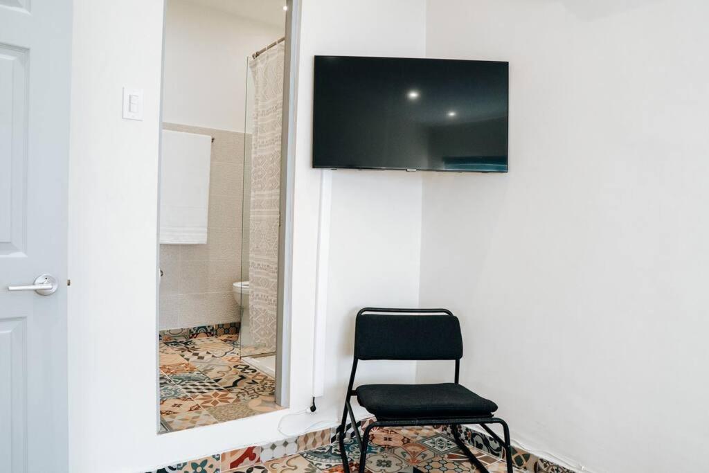 Comfy & Bright Apt @ Calle Loiza - Walk To Beach / Calle Loiza Abajo -N Apartment San Juan Exterior photo