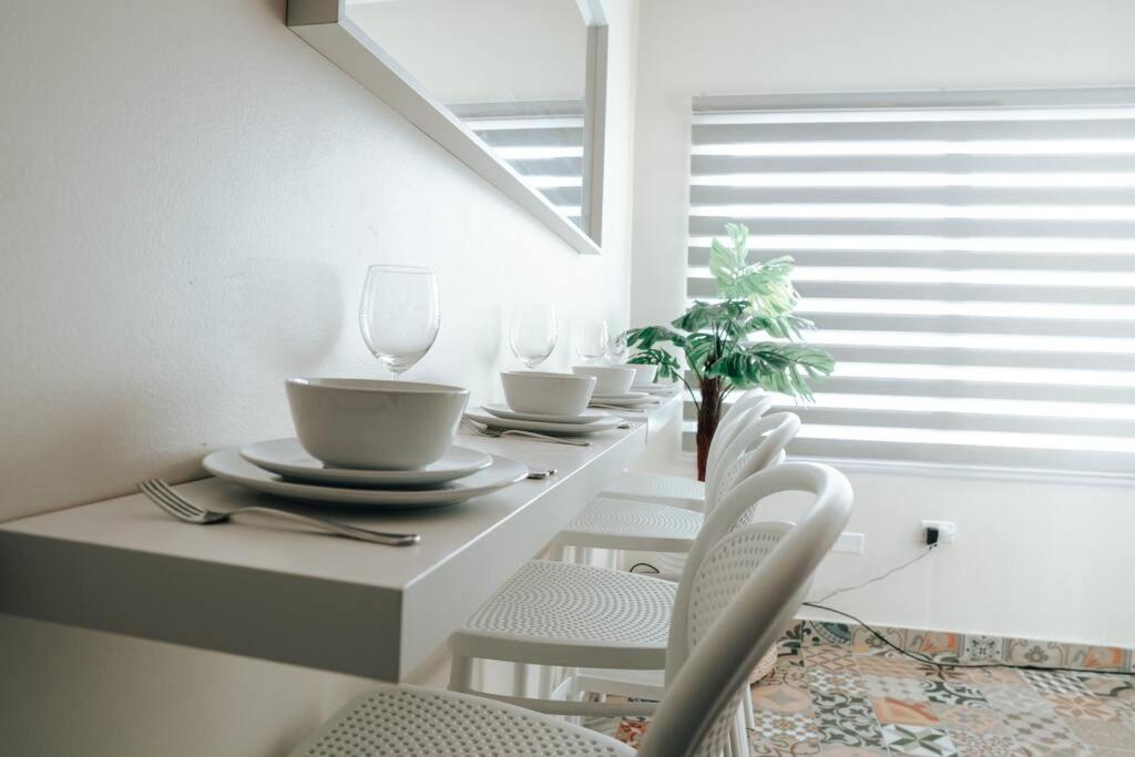 Comfy & Bright Apt @ Calle Loiza - Walk To Beach / Calle Loiza Abajo -N Apartment San Juan Exterior photo